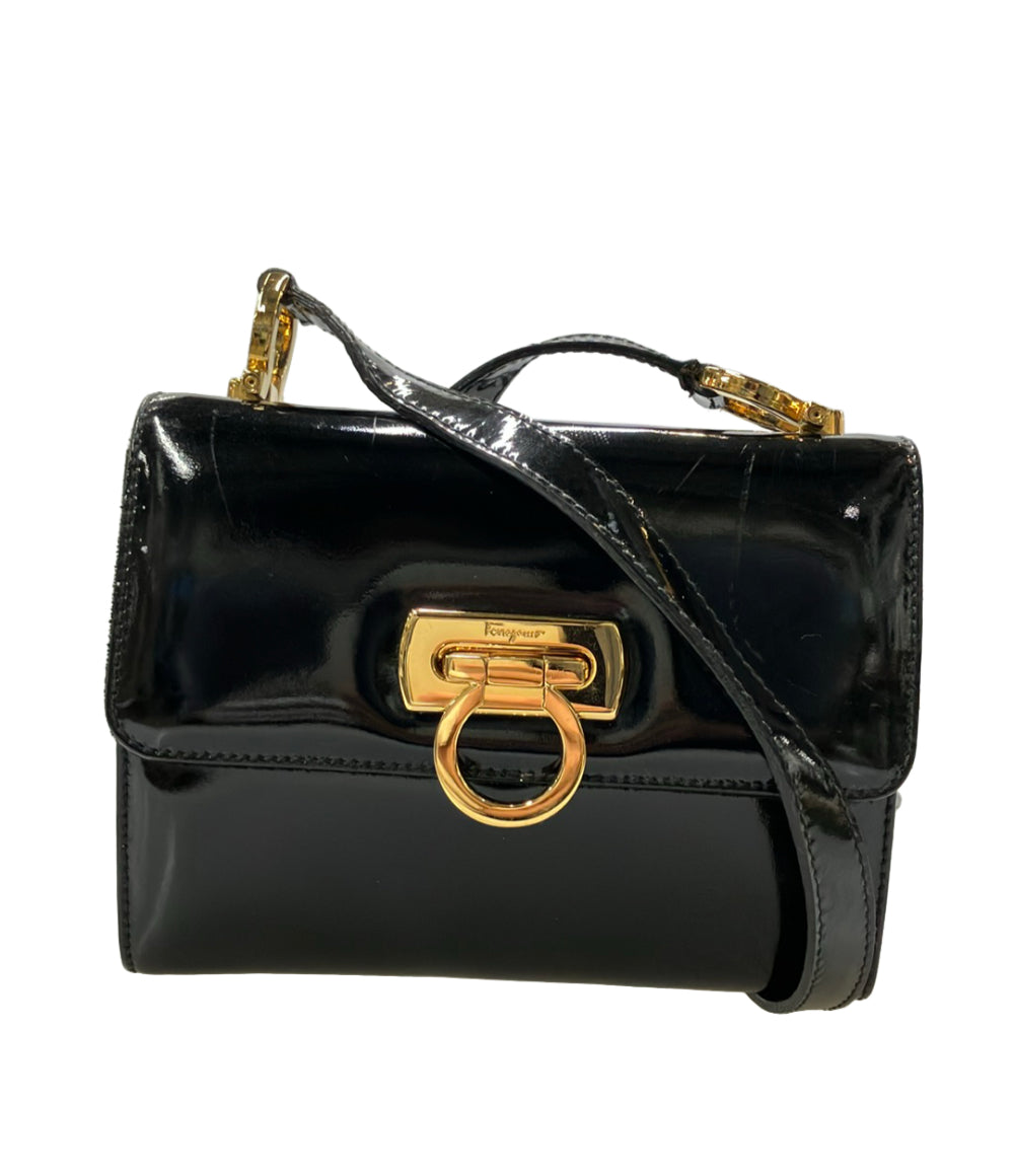 サルヴァトーレ・フェラガモ ショルダーバッグ ブラックエナメル Salvatore Ferragamo ショルダーバッグ 斜め掛け エナメル ガンチーニ