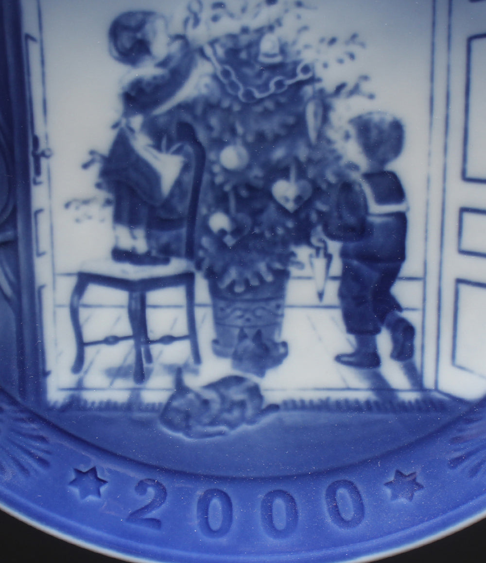 美品 Royal Copenhagen イヤープレート 飾り皿 18cm 2000 ロイヤルコペンハーゲン