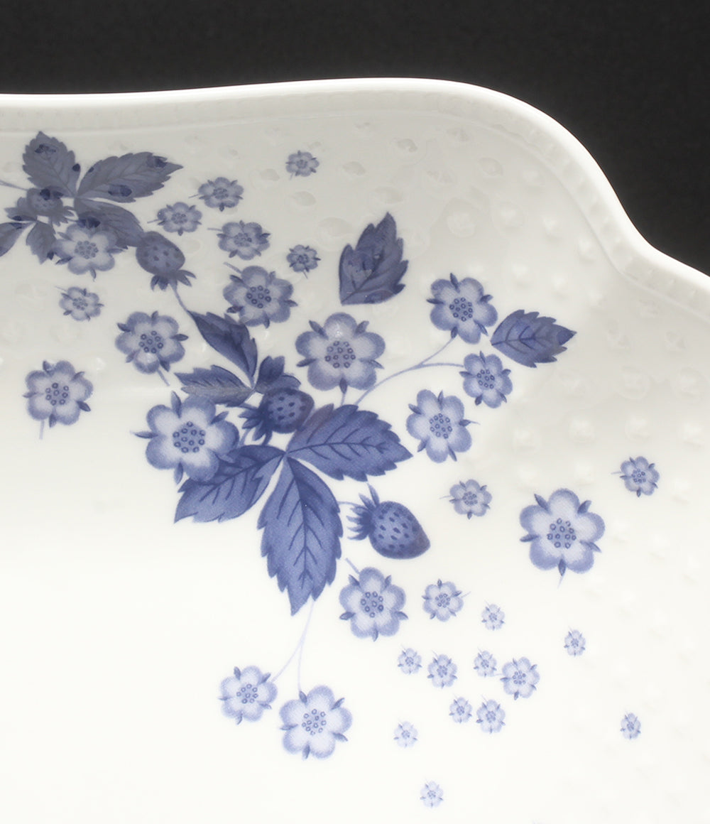 美品 WEDGWOOD スクエアボウル 皿 23cm ストロベリーブルーム インディゴ ウェッジウッド