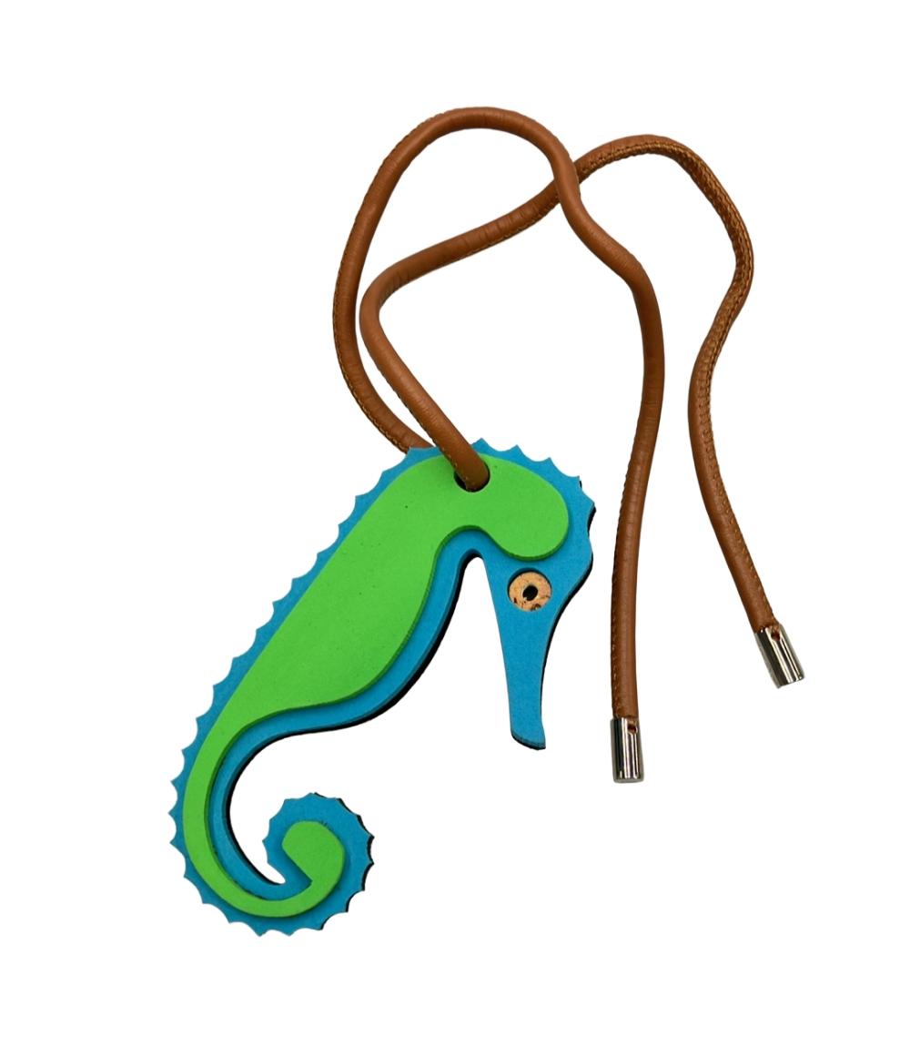 LOEWE バッグチャーム タツノオトシゴ レディース ロエベ – Rehello by