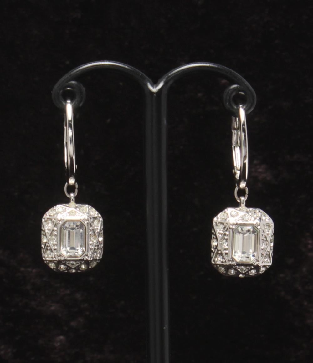 ☆美品☆ATELIER SWAROVSKI by VIKTOR&ROLF　ピアス ☆美品☆ATELIER SWAROVSKI by VIKTOR&ROLF ピアス