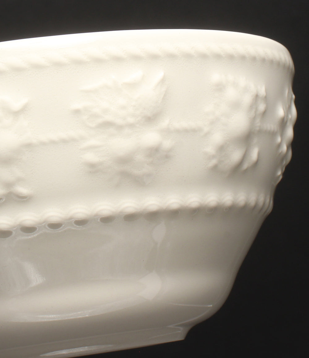 美品 WEDGWOOD マルチボウル 皿 11cm フェスティビティ アイボリー ウエッジウッド