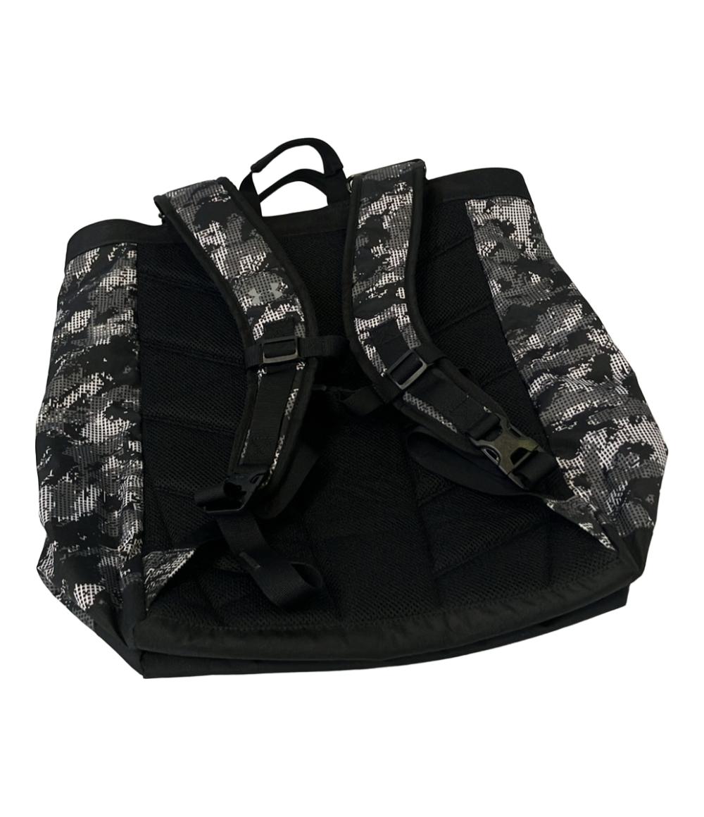 美品 アンダーアーマー リュック カモフラ柄 メンズ UNDER ARMOUR