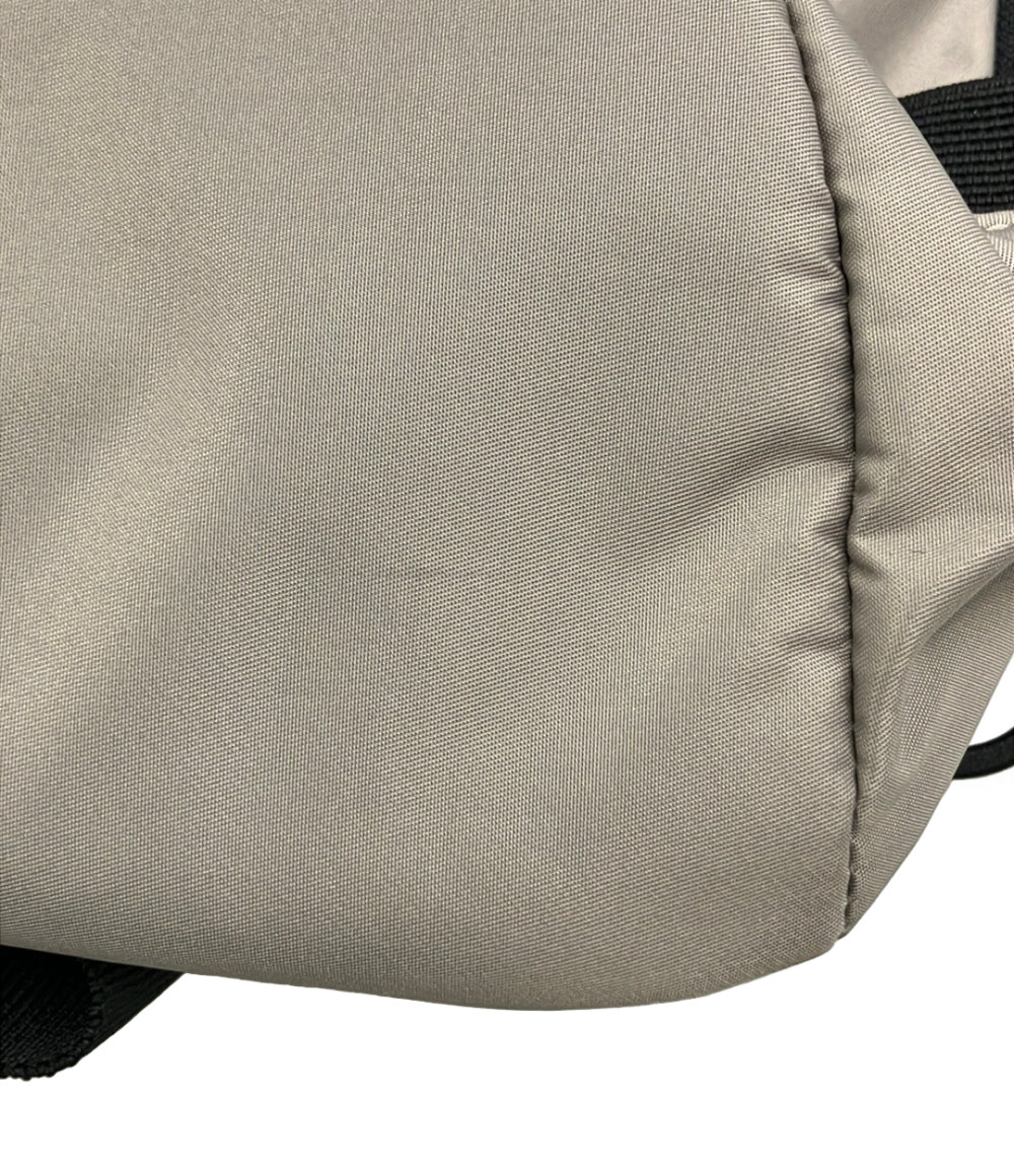 美品 Columbia ボディバッグ スリングバッグ メンズ コロンビア