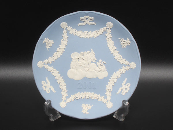 WEDGWOOD イヤープレート 飾り皿 18cm 2001 ウエッジウッド – Rehello