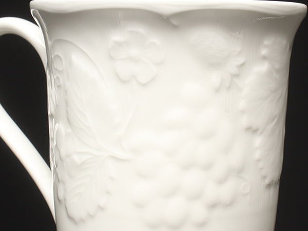 美品 WEDGWOOD マグカップ ストロベリー&バイン ウエッジウッド