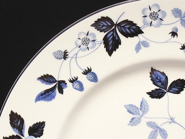 美品 ウエッジウッド プレート 大皿 27cm ストロベリー インクブルー WEDGWOOD