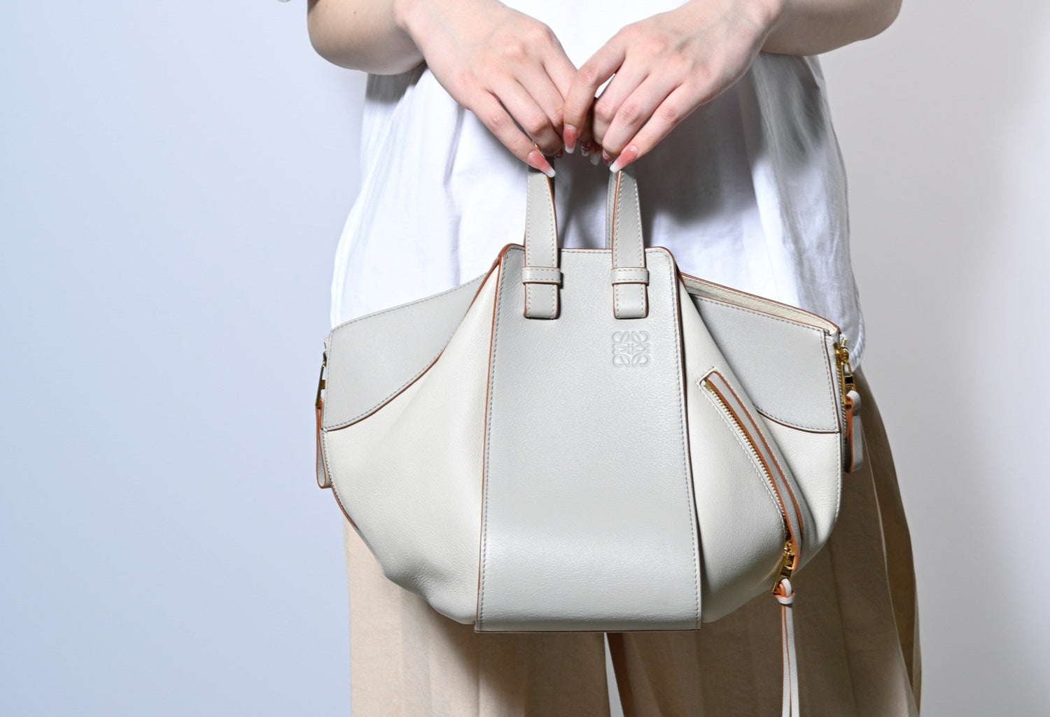 LOEWE（ロエベ）完全ガイド｜価格帯別アイテム紹介(バッグ、小物など)