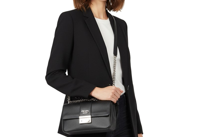 【価値が下がりづらい】中古PRADA(プラダ)人気モデル診断リスト！選び方・価格帯・真贋チェック