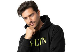 Valentino(ヴァレンティノ)のブランドイメージは？その魅力やターゲット層を徹底分析