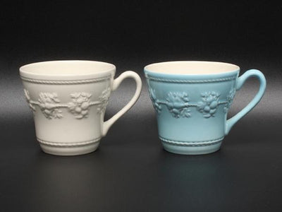 美品 WEDGWOOD マグカップ 2点セット ペア フェスティビティ アイボリー ブルー ウエッジウッド