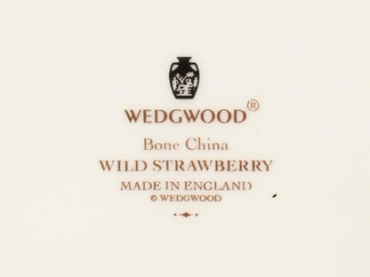 美品 WEDGWOOD スクエアディッシュ 皿 22cm ワイルドストロベリー ウエッジウッド