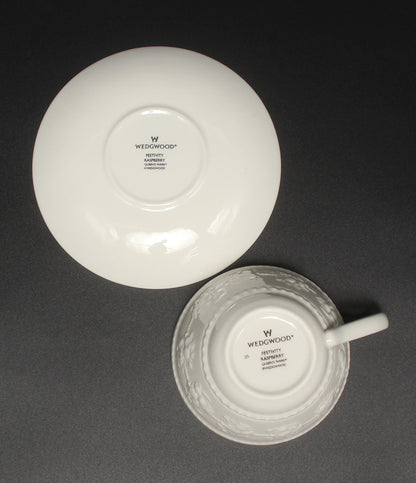 美品 WEDGWOOD カップ＆ソーサー フェスティビティ ラズベリー ウエッジウッド
