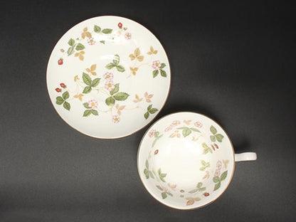 美品 WEDGWOOD カップ＆ソーサー ワイルドストロベリー ウエッジウッド