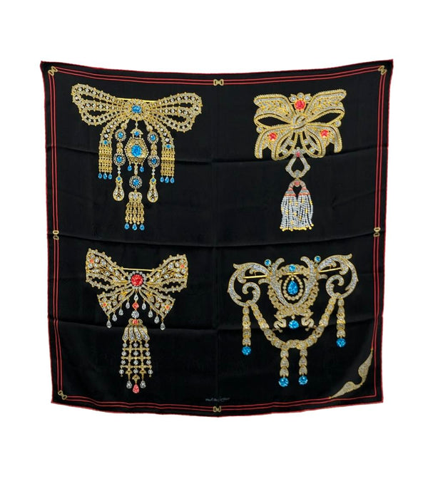 美品　Cartier シルクスカーフ　カルティエ　イタリヤ製　大判　silk 楽天市場】【中古】カルティエ マスト ドゥ スカーフ シルク100