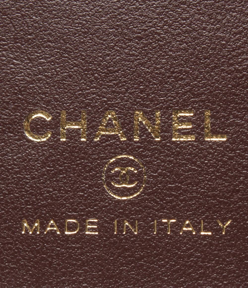 CHANEL iphoneケース チェーンショルダー付き iphone14pro ゴールド