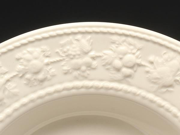 美品 WEDGWOOD スーププレート 皿 2点セット 23cm フェスティビティ アイボリー ウエッジウッド