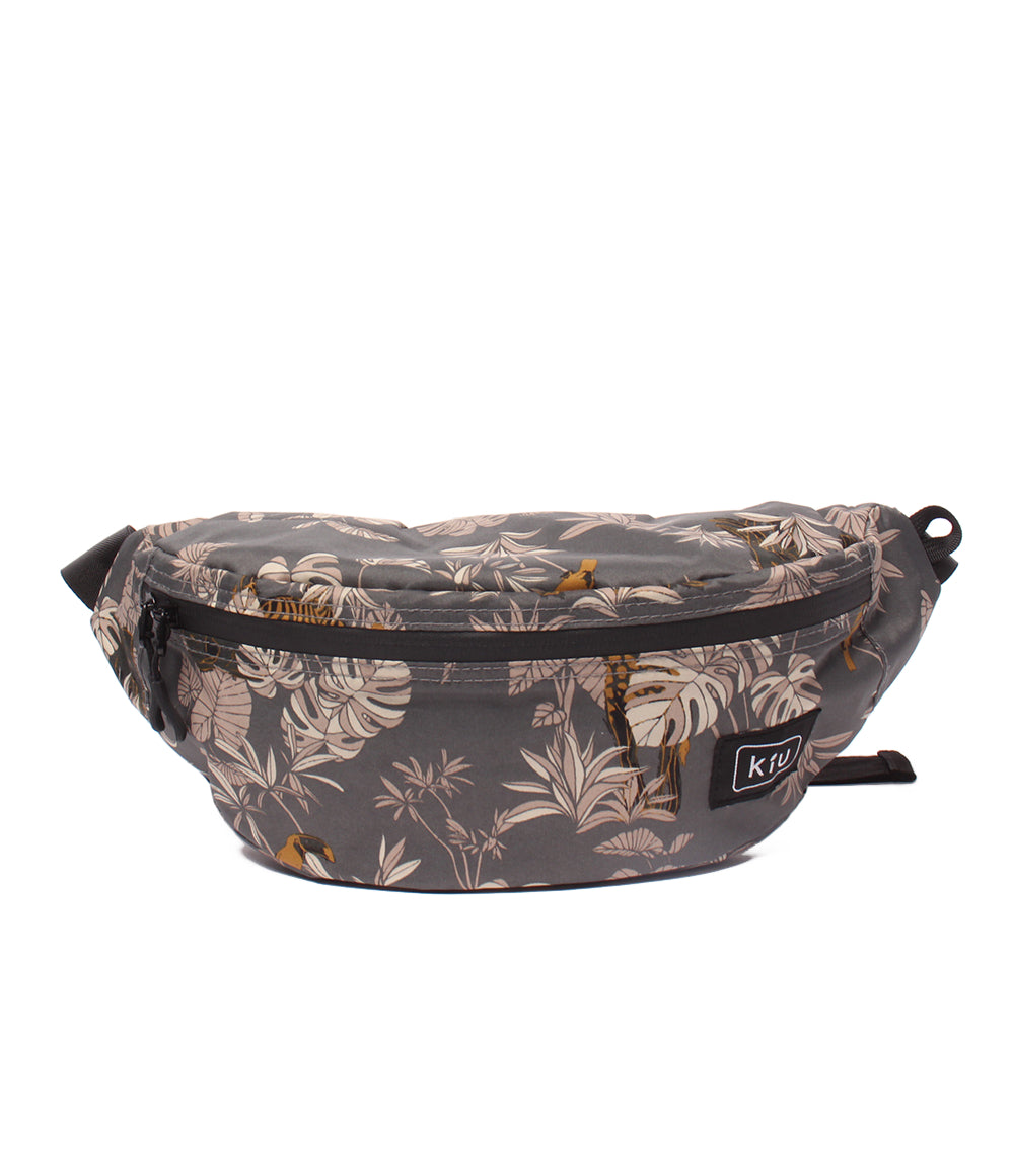 美品 KiU ボディバッグ メンズ キウ
