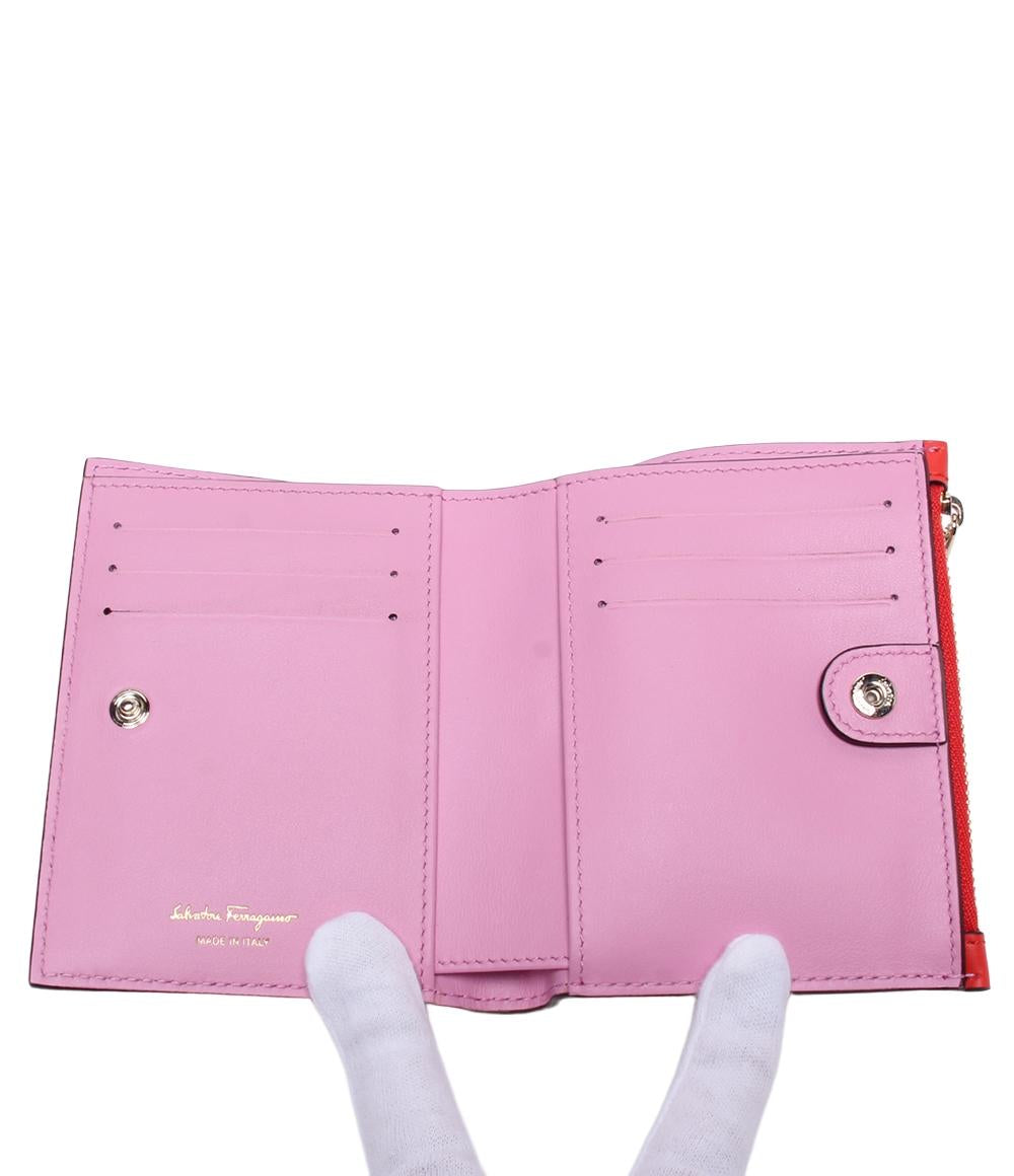 美品 サルヴァトーレフェラガモ 二つ折り財布 ヴァラ レディース Salvatore Ferragamo
