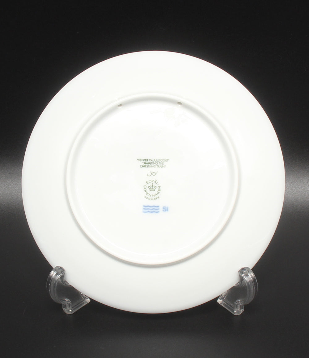 美品 Royal Copenhagen イヤープレート 飾り皿 18cm 2004 ロイヤルコペンハーゲン