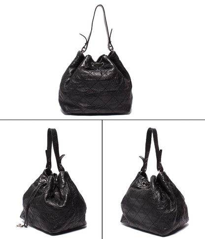 CHANEL レザー ショルダーバッグ  巾着バッグ マトラッセ シルバー金具 14番台 オンザロード レディース シャネル