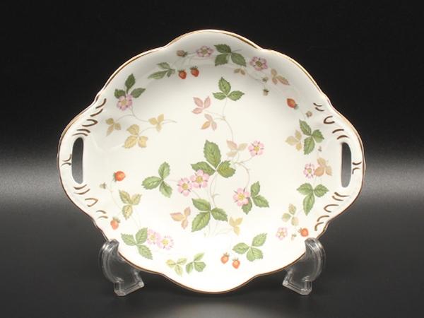 美品 ウエッジウッド ウィンザートレイ 皿 20cm ワイルドストロベリー WEDGWOOD