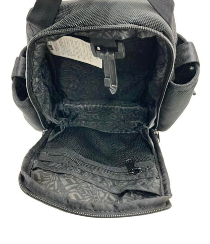 美品 mastermind JAPAN NEW ERA ポーチ メンズ マスターマインドジャパン ニューエラ