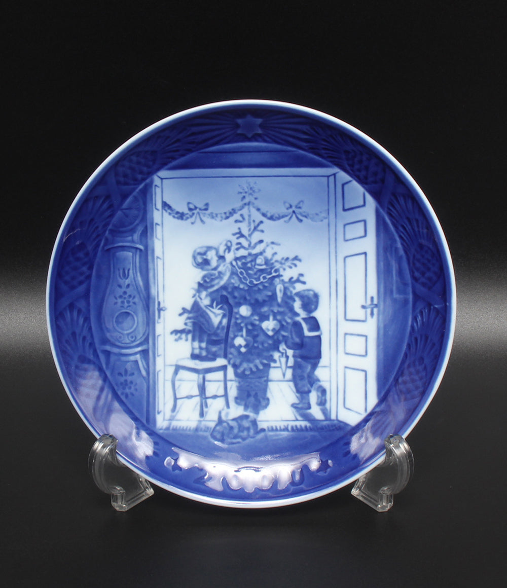 美品 Royal Copenhagen イヤープレート 飾り皿 18cm 2000 ロイヤルコペンハーゲン