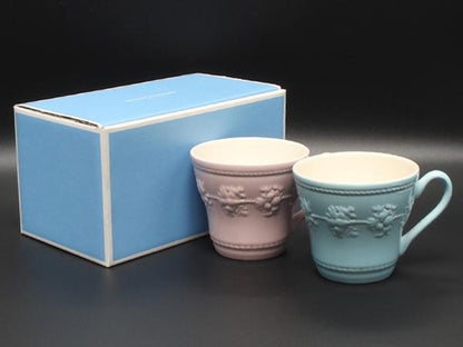 美品 ウエッジウッド マグカップ 2点セット ペア フェスティビティ ピンク ブルー WEDGWOOD