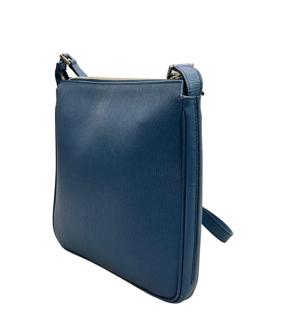 【美品】Salvatore Ferragamo スウェード　ショルダーバッグ Salvatore Ferragamo ショルダーバッグ 斜め掛け レディース