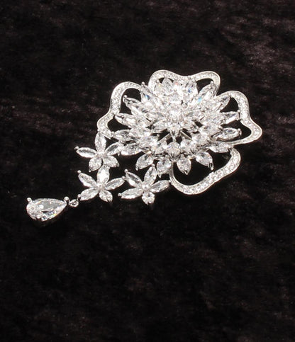 美品 ジンカ ネヅ ブローチ フラワーモチーフ 花モチーフ レディース Jinka Nezu