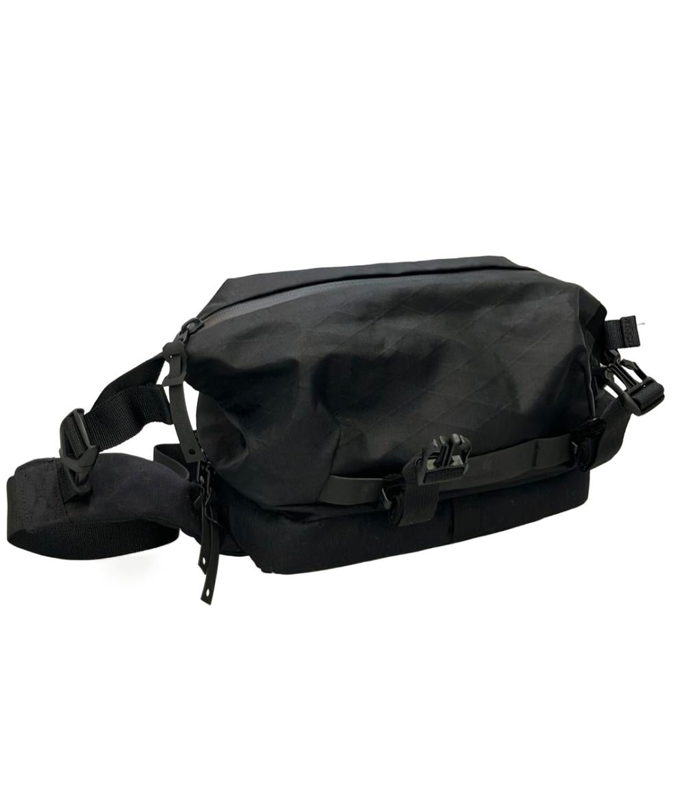 美品 CODE OF BELL ボディバッグ スリングパック X-POD II メンズ コードオブベル