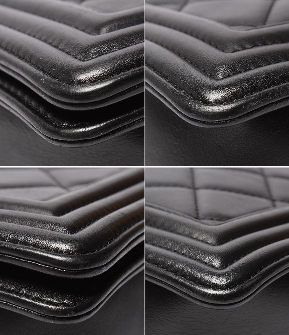 シャネル チェーンショルダーバッグ 肩掛け ヴィンテージシルバー金具 ラムスキン 19番台 ボーイシャネル レディース CHANEL