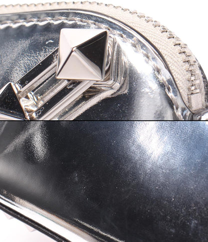 Valentino Garavani 2WAYクラッチバッグ ショルダーバッグ 斜め掛け ロックスタッズ レディース ヴァレンティノ・ガラヴァーニ