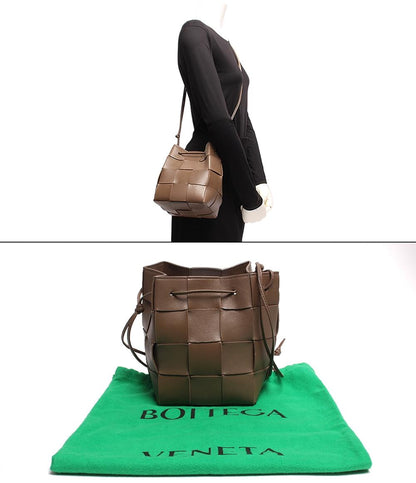 ボッテガベネタ レザー ショルダーバッグ クロスボディ スモール カセット ラム カーフスキン トープグレー 680218 VCQC4 2560 レディース