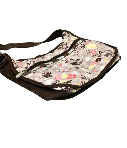 美品 LeSportsac ショルダーバッグ 斜め掛け うさぎ柄 花柄 レディース レスポートサック