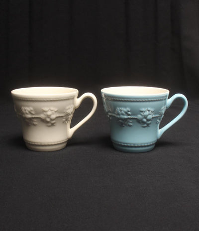 美品 ウェッジウッド マグカップ 2点セット ペア フェスティビティ アイボリー ブルー WEDGWOOD