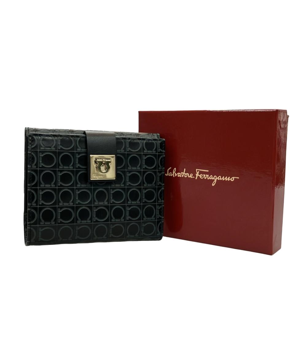 美品 サルバトーレフェラガモ 二つ折り財布 ガンチーニ レディース Salvatore Ferragamo