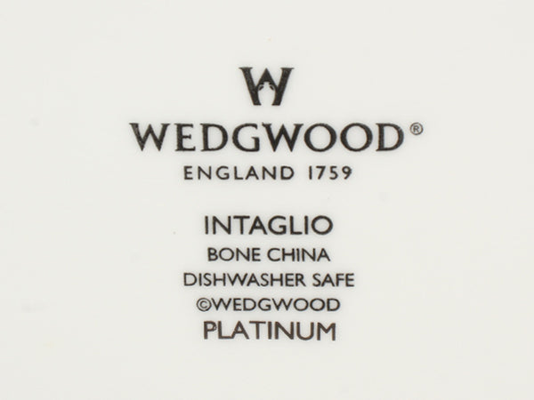 美品 WEDGWOOD クエアディッシュ 皿 24cm インタグリオ プラチナ ウエッジウッド