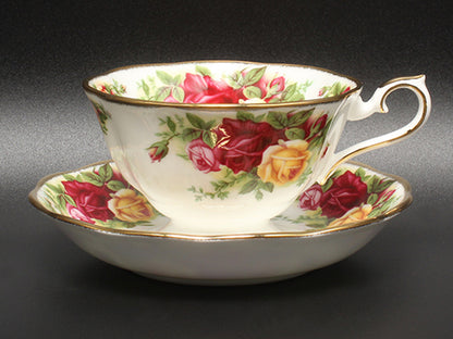 美品 ROYAL ALBERT カップ＆ソーサー オールドカントリーローズ ロイヤルアルバート