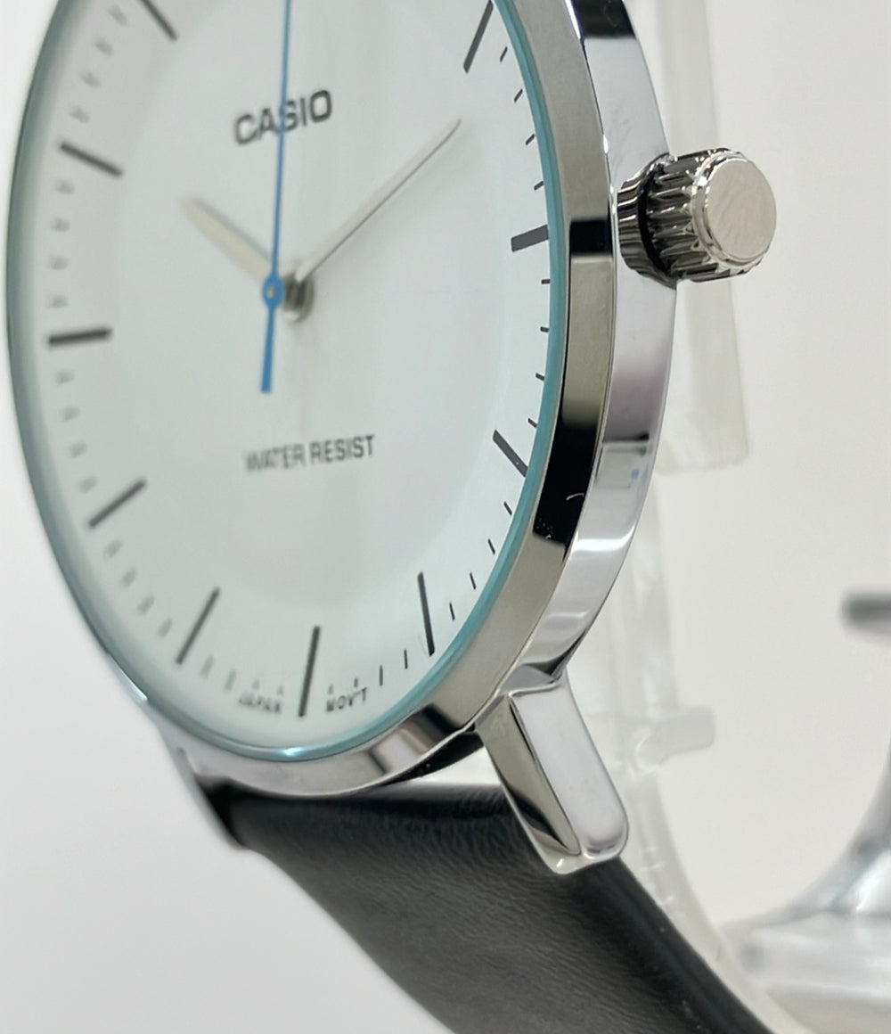 美品 CASIO 腕時計 クオーツ ホワイト MTP-VT04 メンズ カシオ