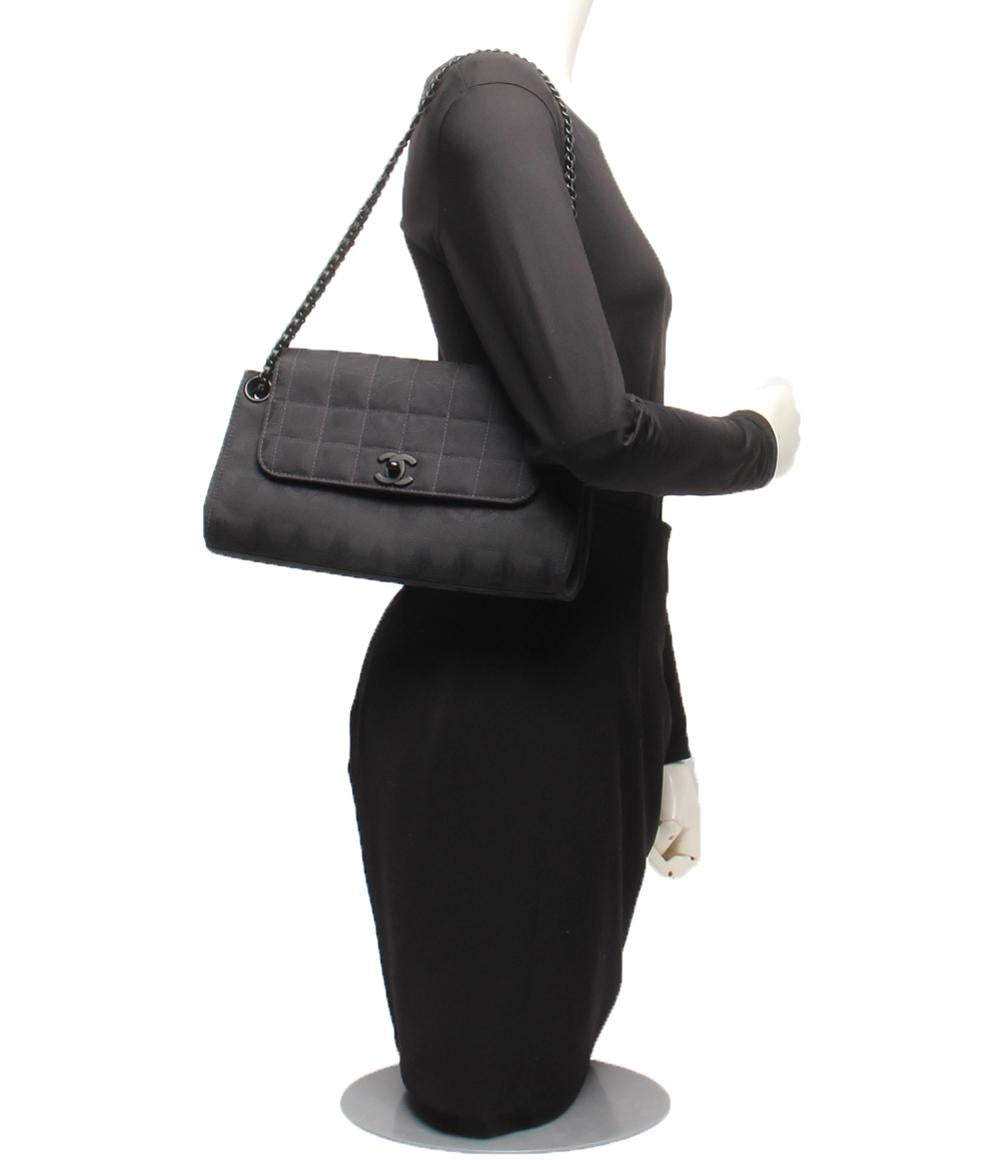 シャネル チェーンショルダーバッグ 肩掛け ニュートラベルライン