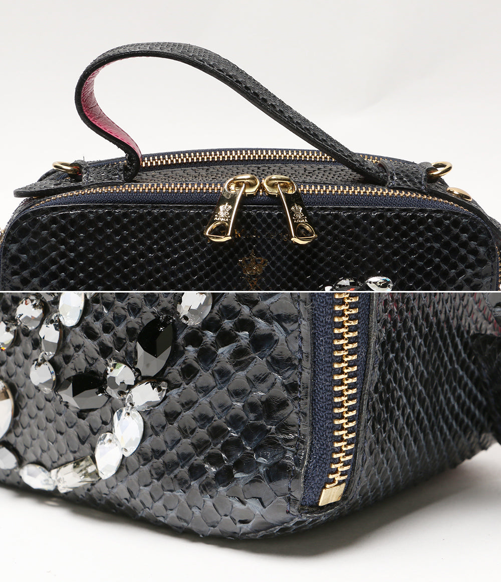 A.D.M.J. ショルダーバッグ ビジュー装飾 鱗風 レディース エーディーエムジェイ