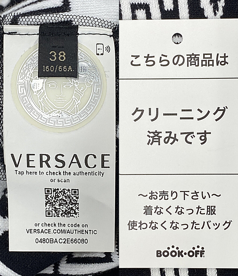 美品 VERSACE ロゴスカート ブラック ホワイト A83018 A230510 レディース SIZE 38 ヴェルサーチ