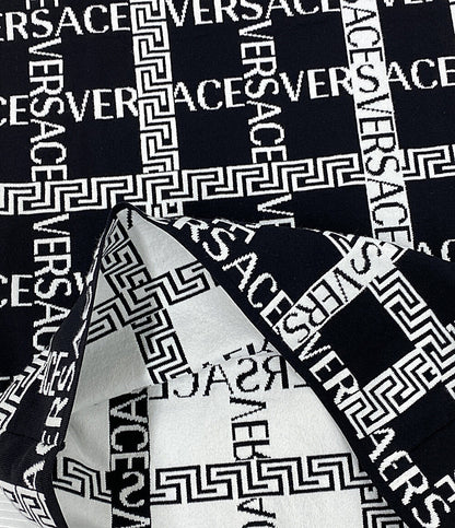 美品 VERSACE ロゴスカート ブラック ホワイト A83018 A230510 レディース SIZE 38 ヴェルサーチ