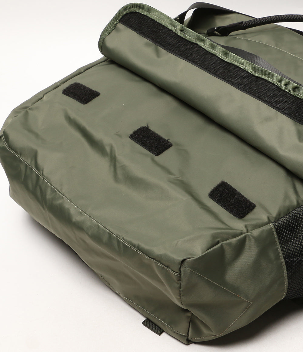 美品 YOSEMITE ヨセミテ メッセンジャーバッグ EXPANDER MESSENGER BAG カーキ メンズ