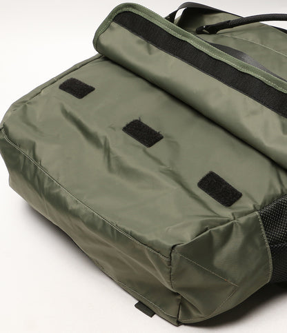 美品 YOSEMITE ヨセミテ メッセンジャーバッグ EXPANDER MESSENGER BAG カーキ メンズ