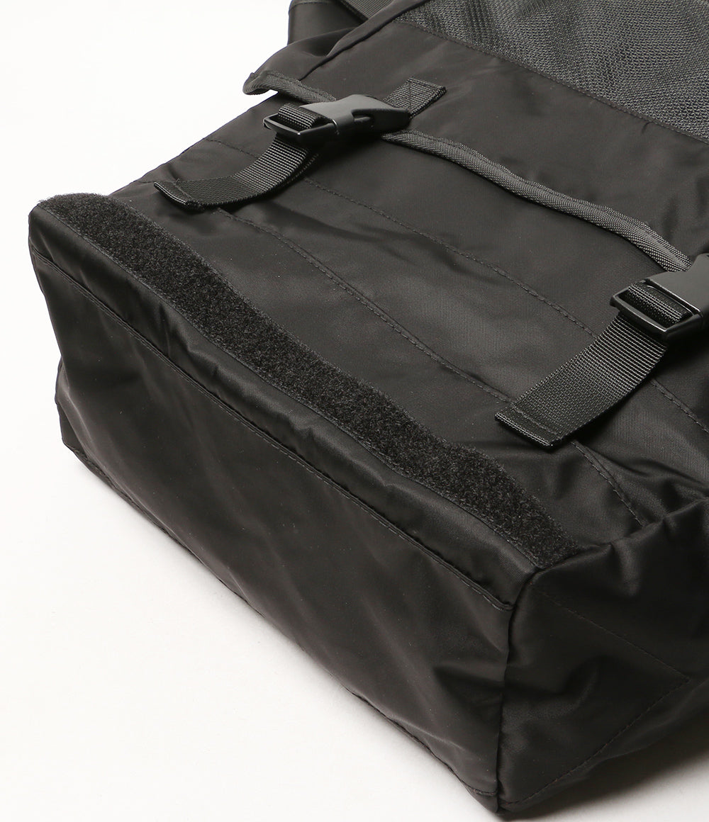 美品 YOSEMITE ヨセミテ メッセンジャーバッグ EXPANDER MESSENGER BAG ブラック メンズ