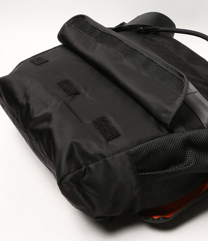 美品 YOSEMITE ヨセミテ メッセンジャーバッグ EXPANDER MESSENGER BAG ブラック メンズ