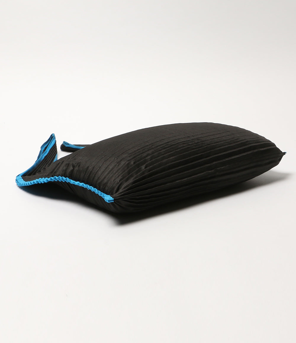 ISSEY MIYAKE me プリーツワイドハンドバッグ MI33AG371 レディース ミー イッセイミヤケ